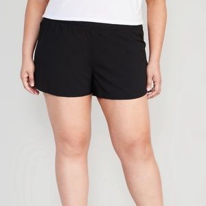 Old Navy Mid-Rise Dolphin Hem Shorts - L
